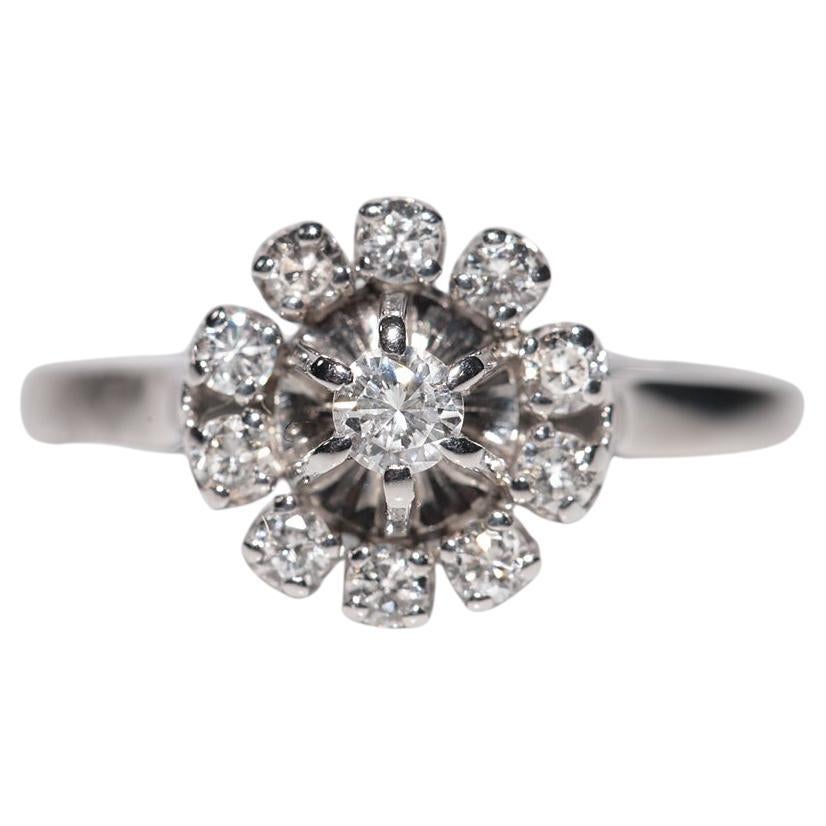 Vintage Circa 1980 Gold 18k Natural Diamond Decorated Cocktail Ring (Bague de cocktail en or 18k décorée de diamants naturels)