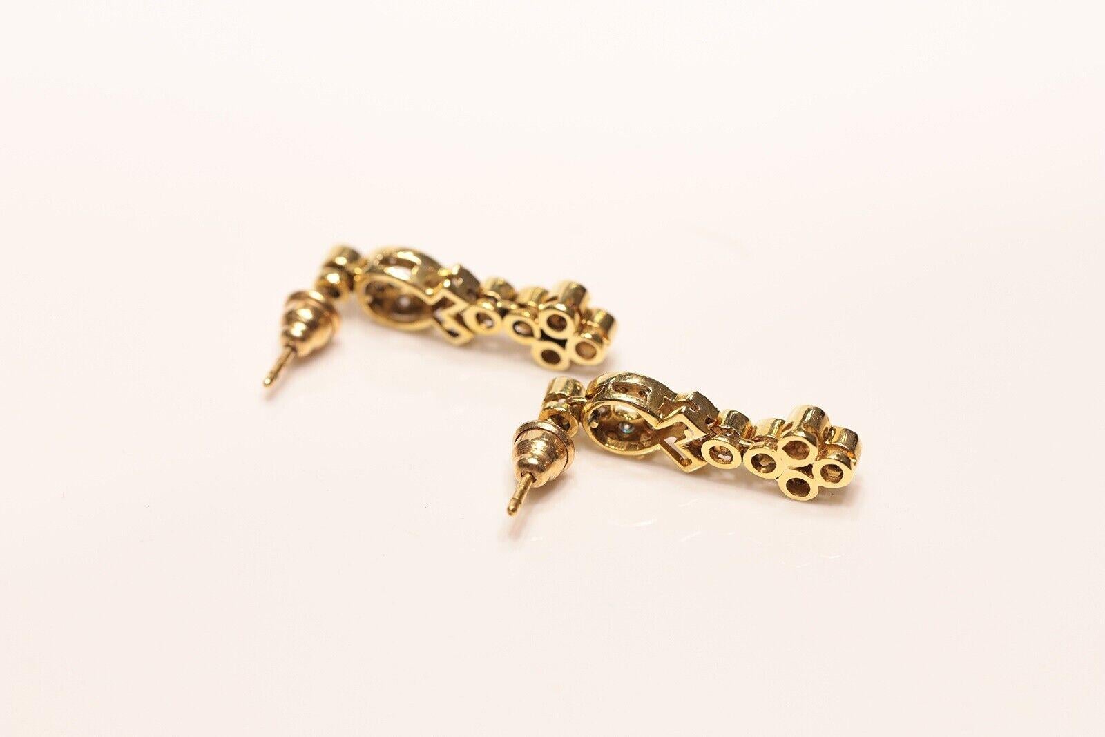 Retro Vintage Circa 1980s 18k Gold Natural Diamond Decorated Drop Earring For Sale