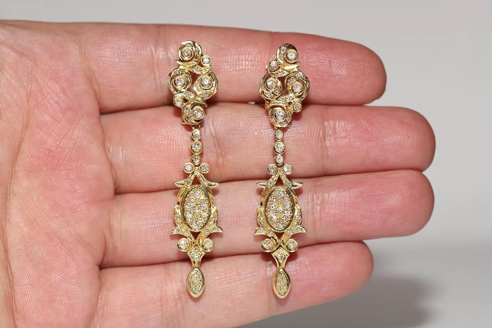 Brilliant Cut Vintage Circa 1980s 18k Gold Natural Diamond Decorated Drop Earring For Sale