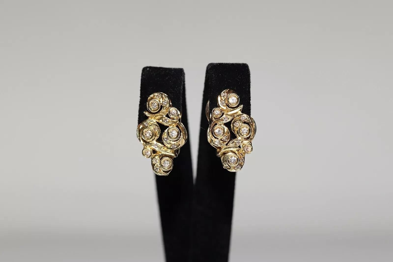 Vintage Circa 1980s 18k Gold Natural Diamond Decorated Drop Earring In Good Condition For Sale In Fatih/İstanbul, 34