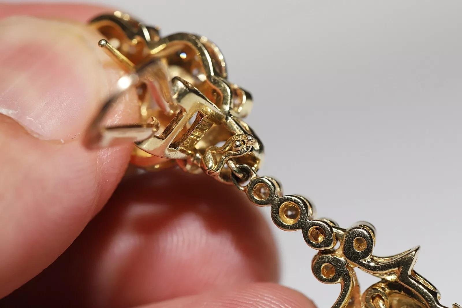 Vintage Circa 1980s 18k Gold Natural Diamond Decorated Drop Earring For Sale 2