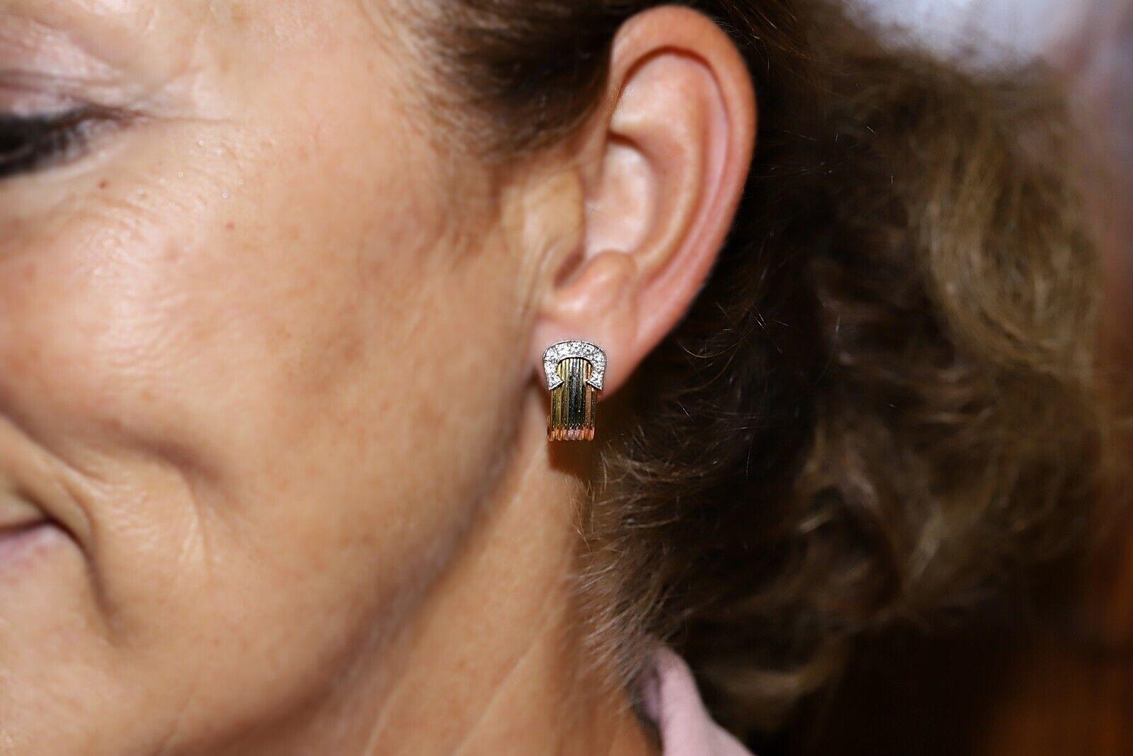 Vintage Circa 1980er Jahre 18k Gold Natürlicher Diamant-Ohrring mit Dekoration im Angebot 5
