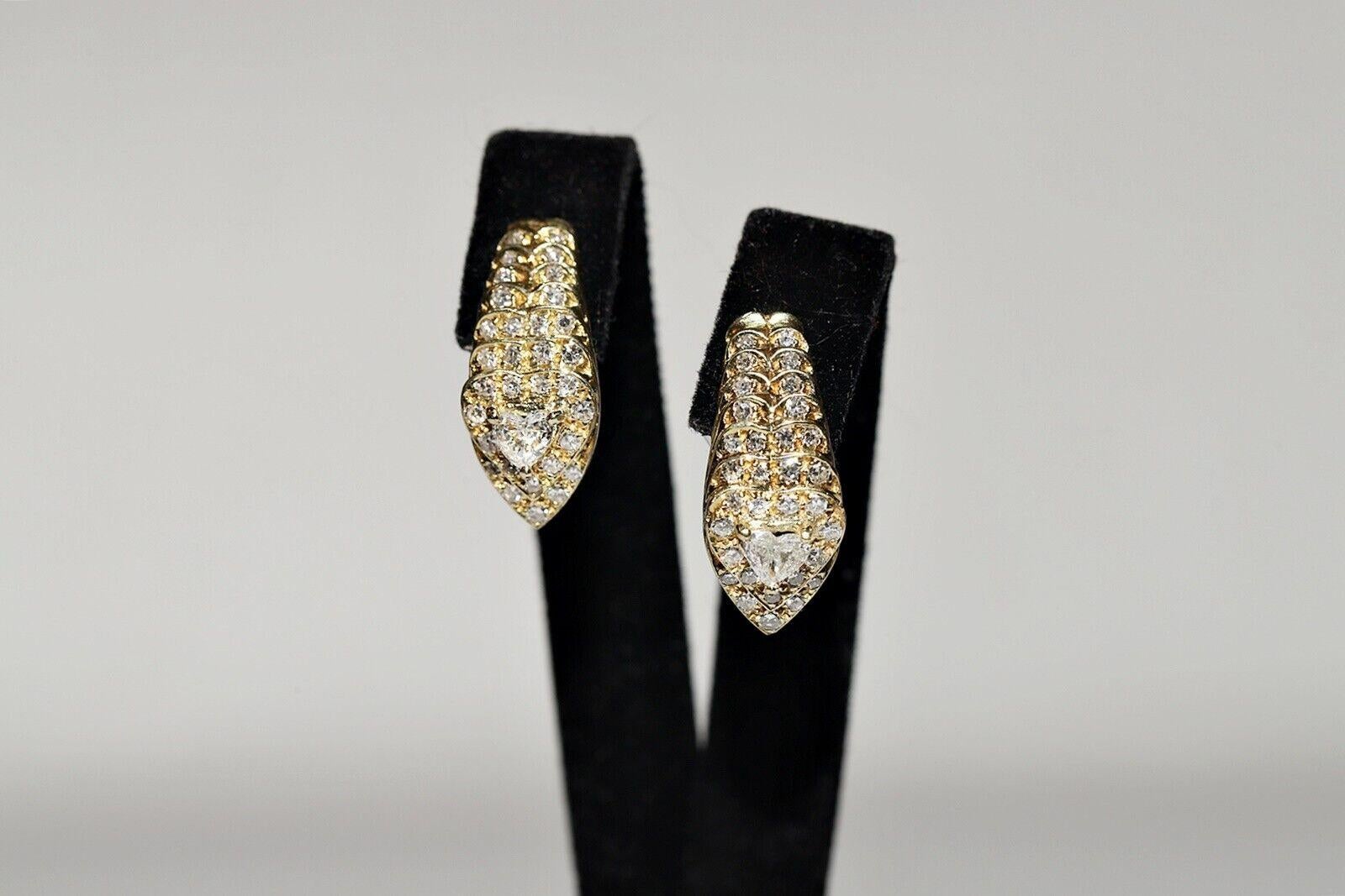 Vintage Circa 1980s 18k Gold Natural Diamond Decorated Earring For Sale 7