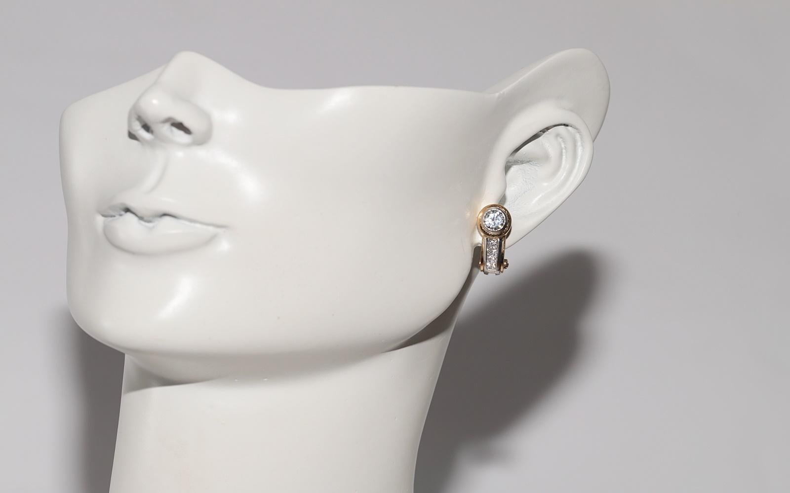Vintage Circa 1980er Jahre 18k Gold Natürlicher Diamant-Ohrring mit Dekoration im Angebot 8