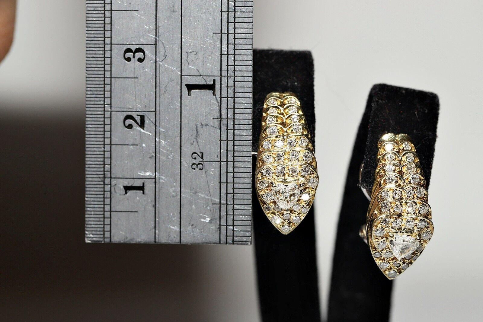 Vintage Circa 1980s 18k Gold Natural Diamond Decorated Earring For Sale 9