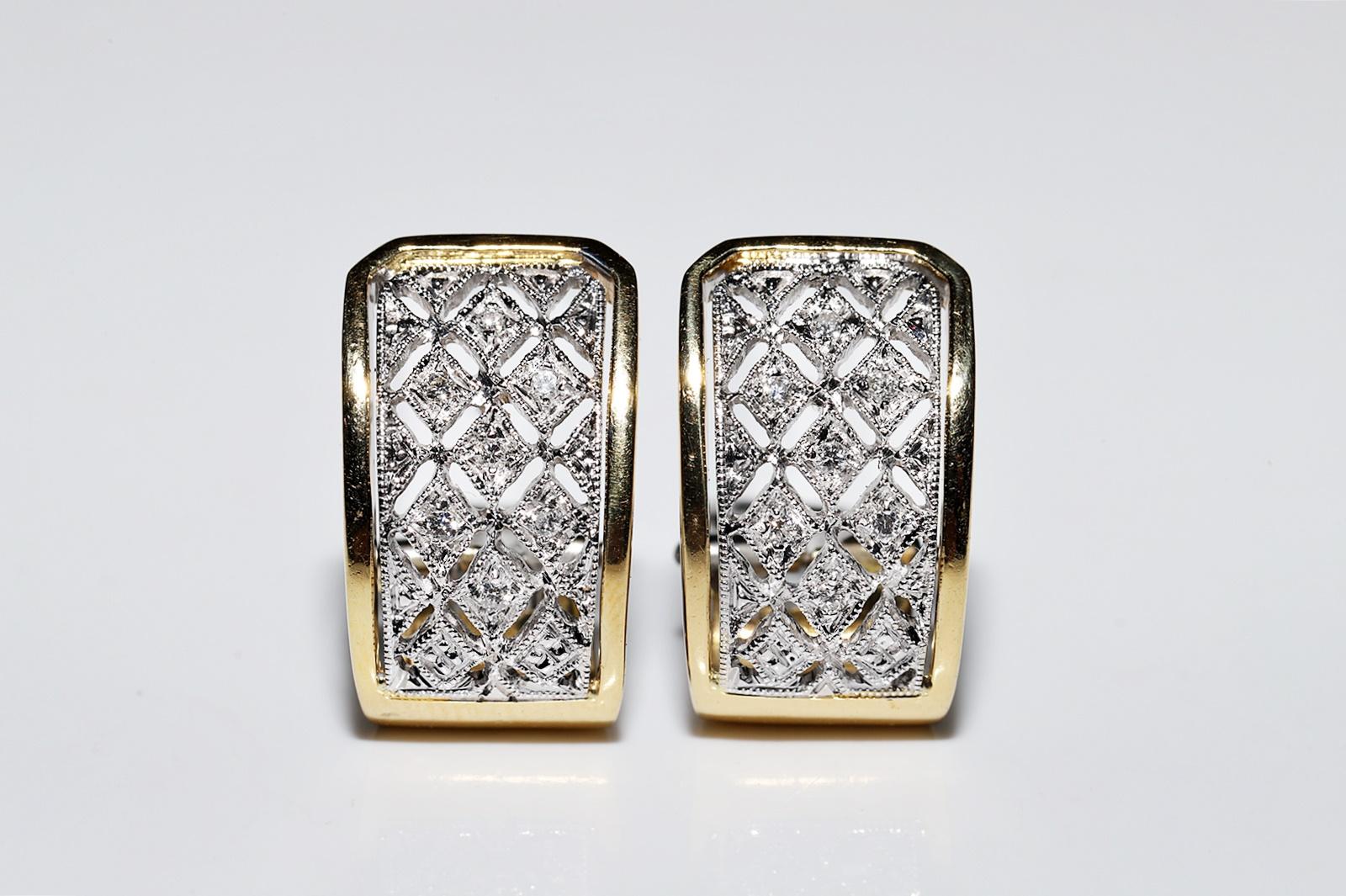 Retro Vintage Circa 1980s 18k Gold Natural Diamond Decorated Earring 