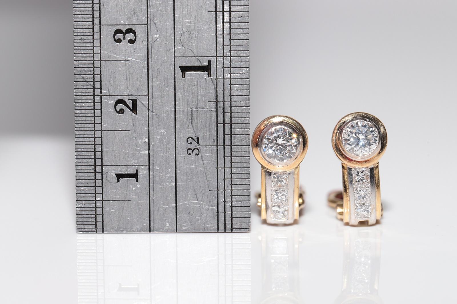 Vintage Circa 1980er Jahre 18k Gold Natürlicher Diamant-Ohrring mit Dekoration (Retro) im Angebot
