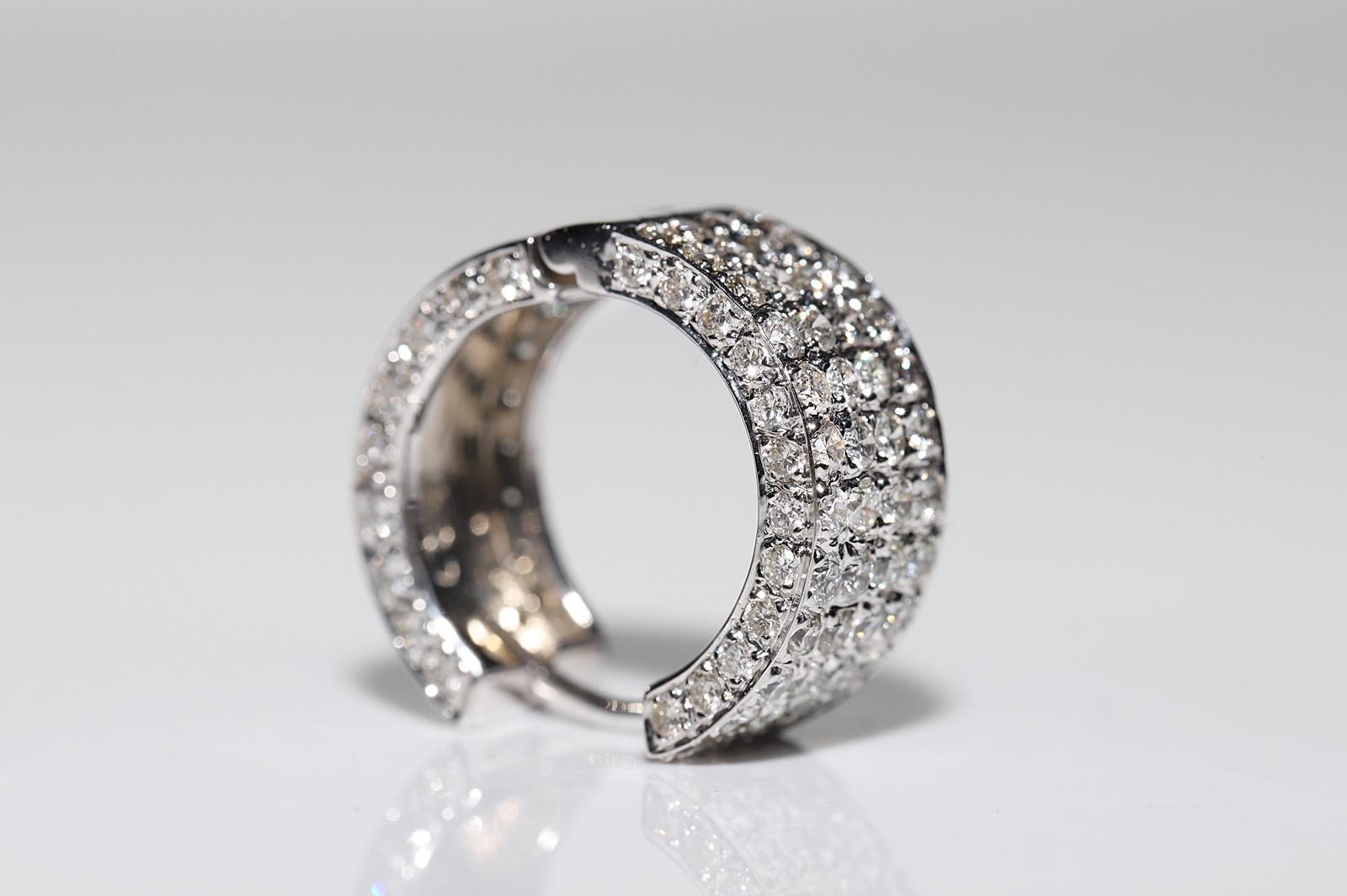 Vintage Circa 1980er Jahre 18k Gold Natürlicher Diamant-Ohrring mit Dekoration (Brillantschliff) im Angebot