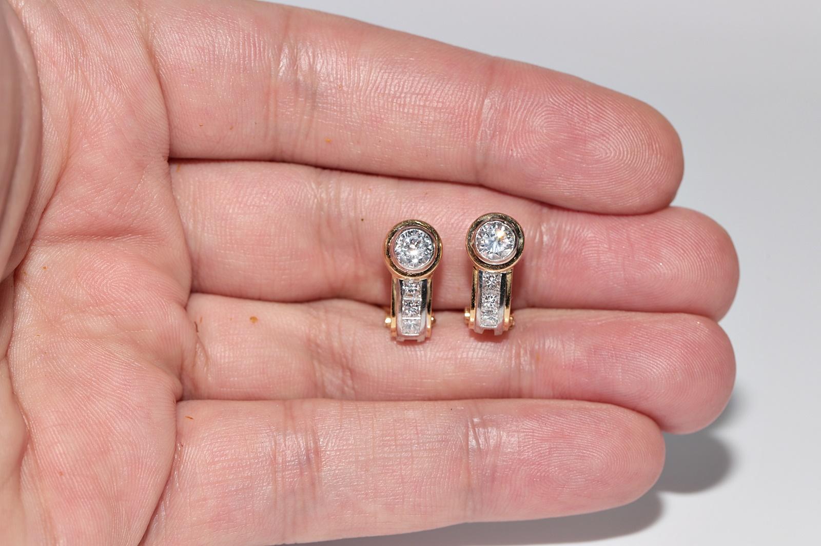 Vintage Circa 1980er Jahre 18k Gold Natürlicher Diamant-Ohrring mit Dekoration im Angebot 2