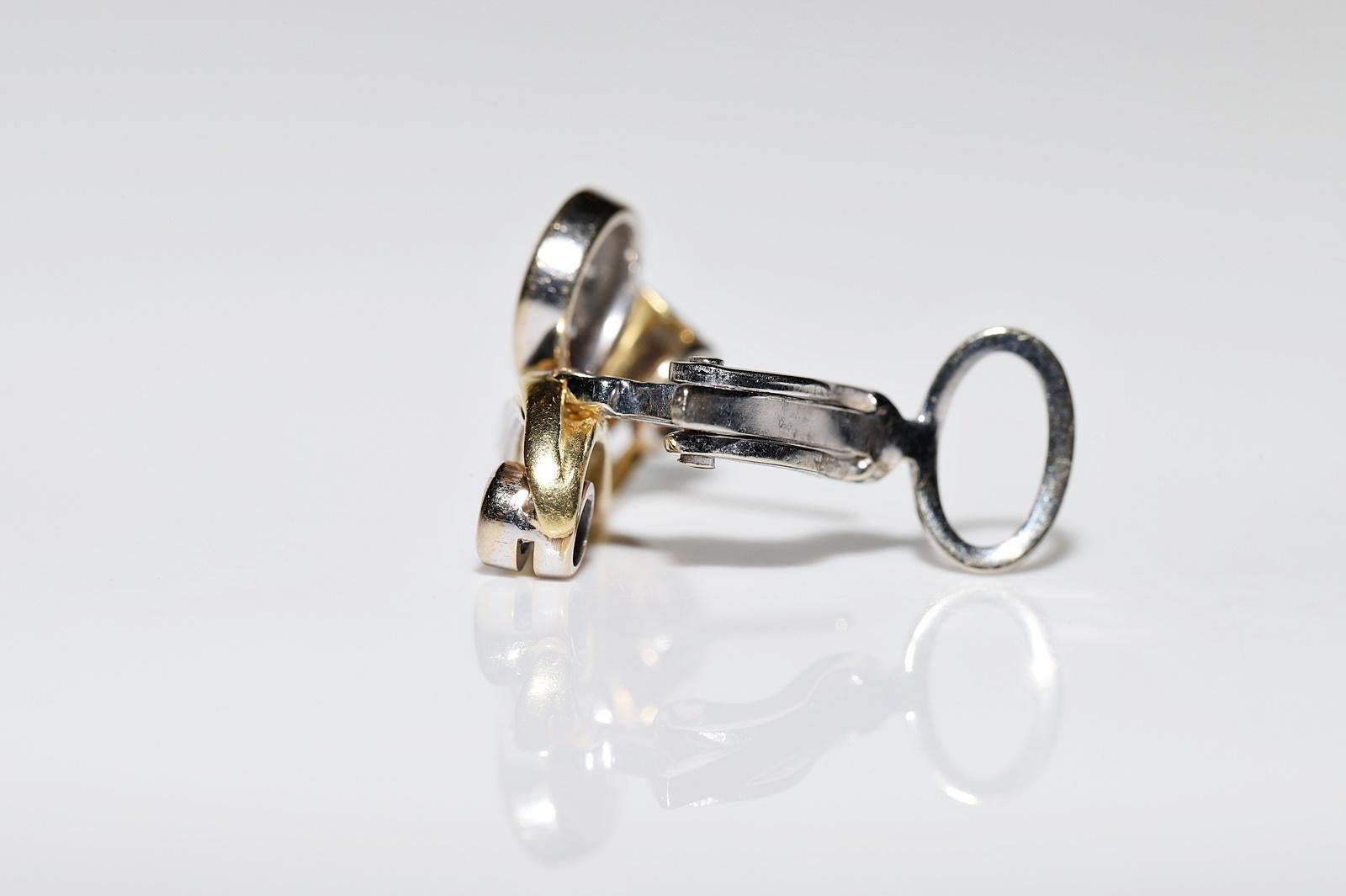 Vintage Circa 1980er Jahre 18k Gold Natürlicher Diamant-Ohrring mit Dekoration im Angebot 3