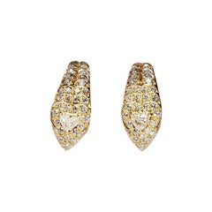 Vintage Circa 1980s 18k Gold Natural Diamond Decorated Earring