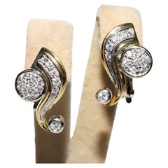 Vintage Circa 1980s 18k Gold Natural Diamond Decorated Earring