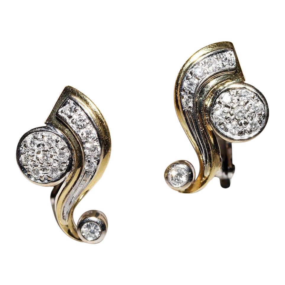 Vintage Circa 1980 Boucles d
oreilles en or 18k ornées de diamants naturels