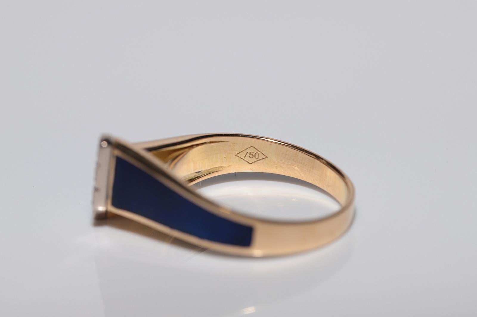 Anillo Vintage Circa 1980s Oro 18k Decorado con Diamantes Naturales y Esmalte en venta 4