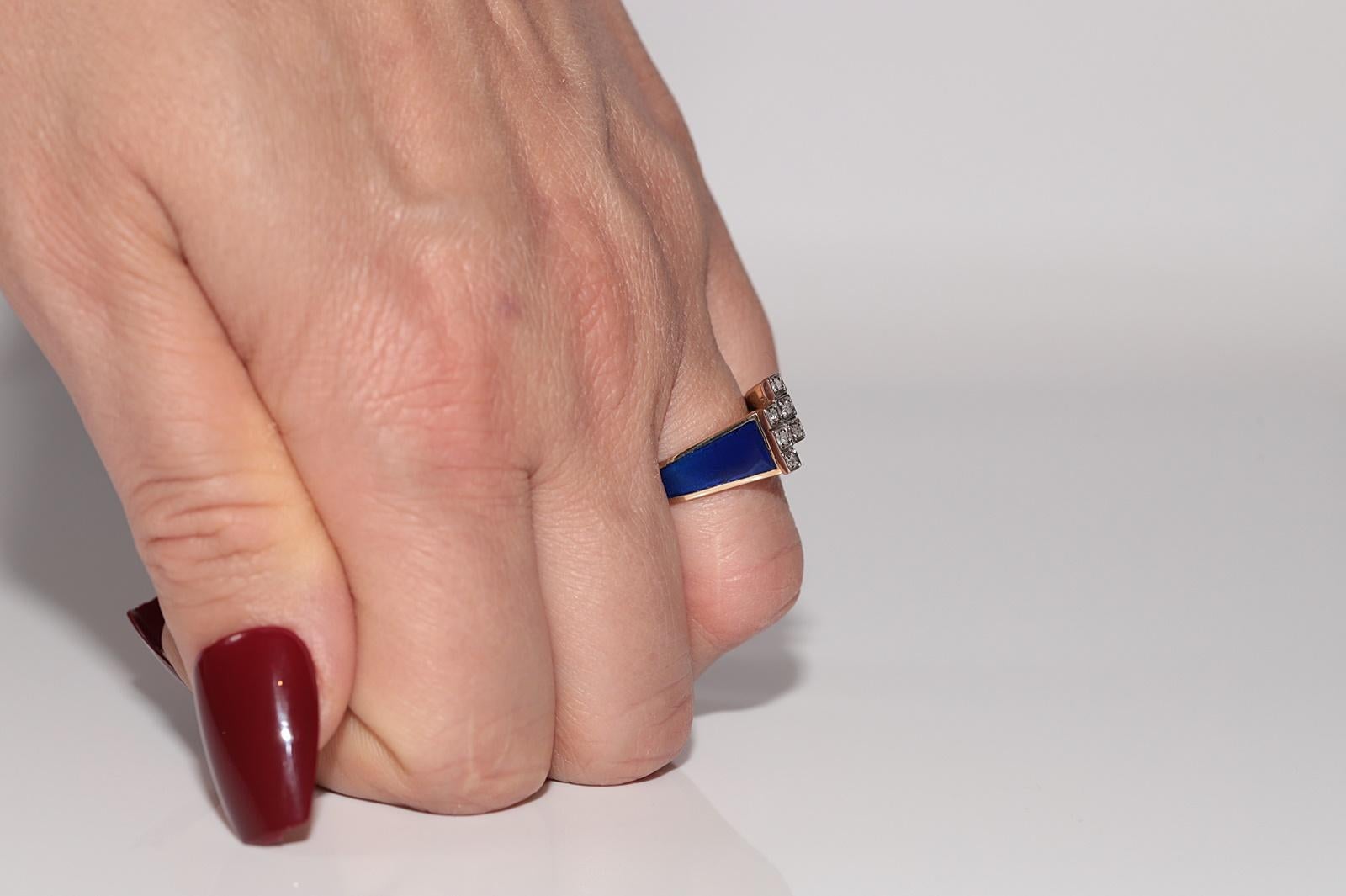 Anillo Vintage Circa 1980s Oro 18k Decorado con Diamantes Naturales y Esmalte en venta 11
