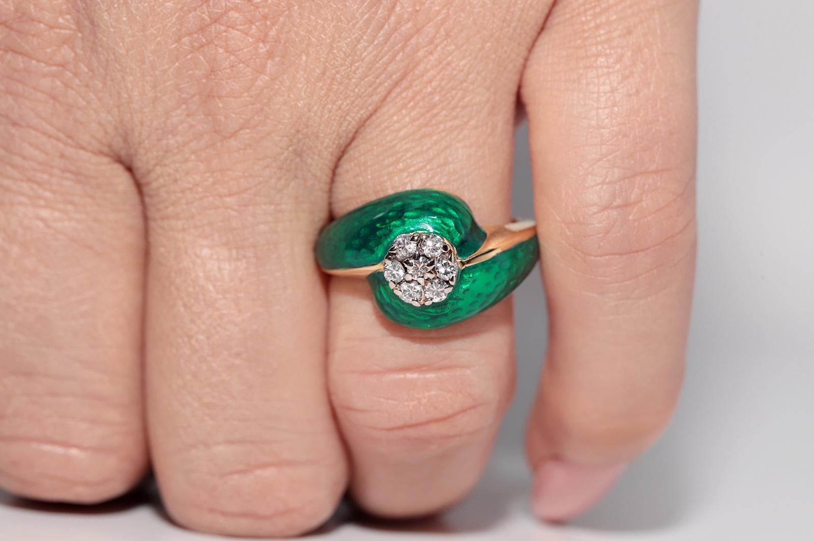 Vintage Circa 1980er Jahre 18k Gold Natürlicher Diamant Dekorierter Emaille-Ring im Angebot 11