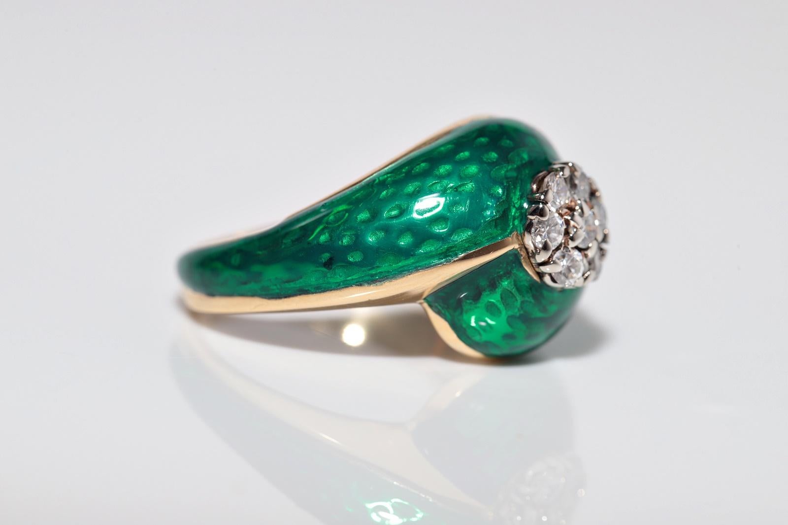 Vintage Circa 1980er Jahre 18k Gold Natürlicher Diamant Dekorierter Emaille-Ring im Zustand „Gut“ im Angebot in Fatih/İstanbul, 34