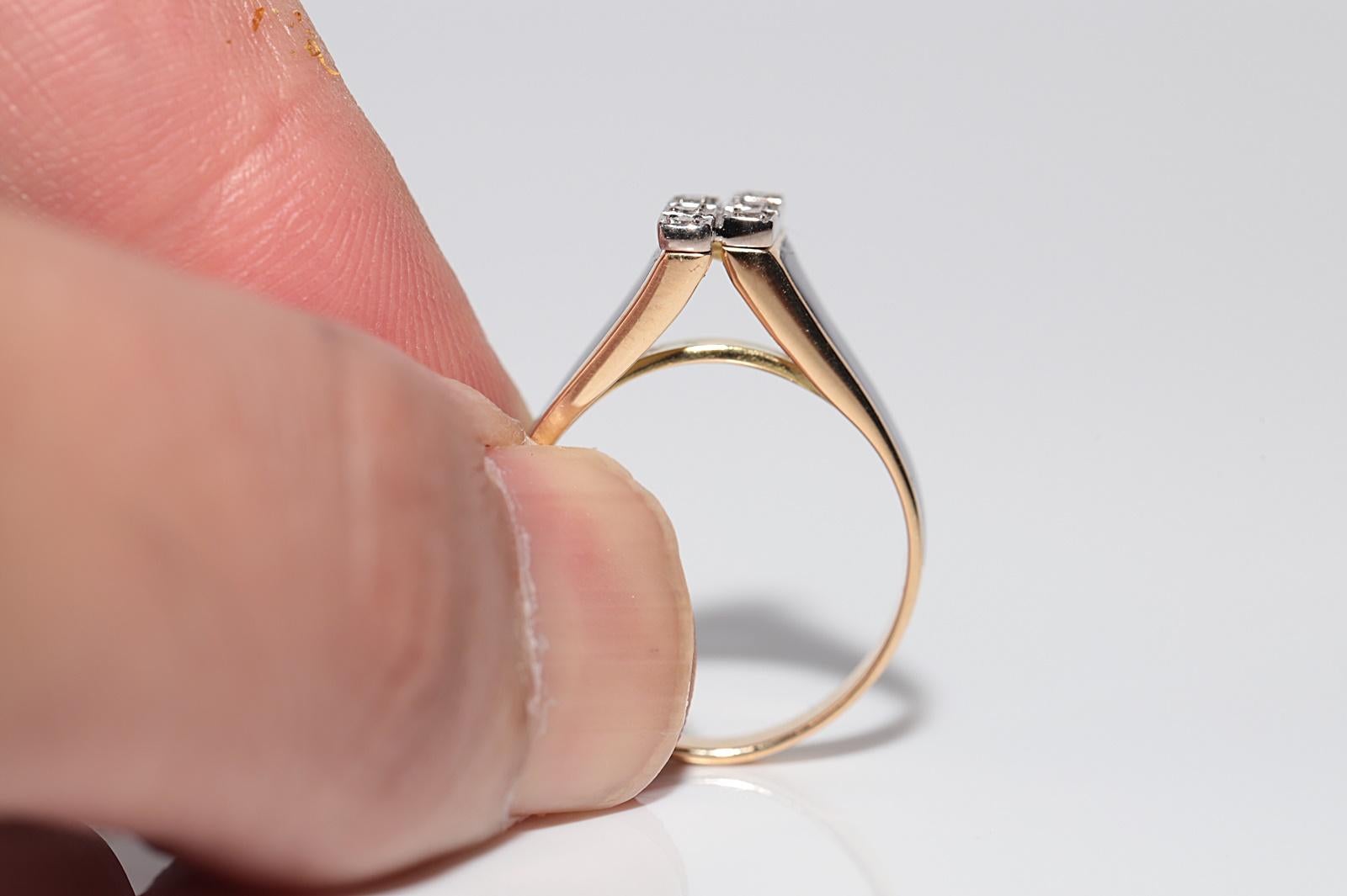 Anillo Vintage Circa 1980s Oro 18k Decorado con Diamantes Naturales y Esmalte en venta 1