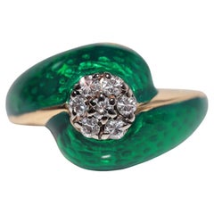 Anillo Vintage Circa 1980s Oro 18k Decorado con Diamantes Naturales y Esmalte