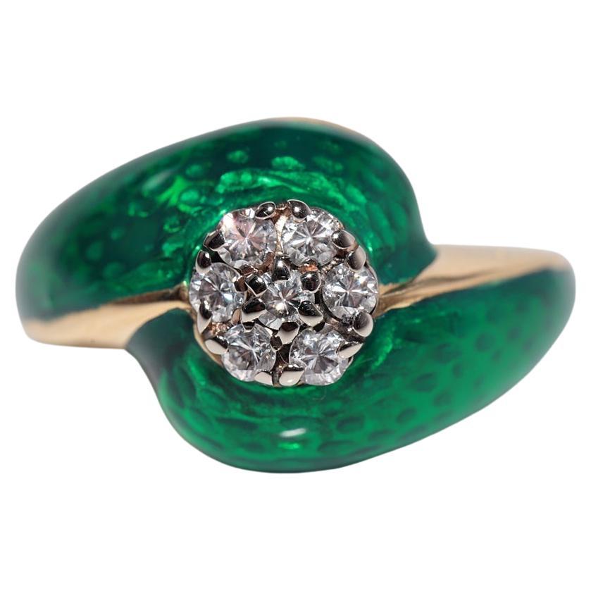Vintage Circa 1980 Bague en or 18k décorée de diamants naturels et d
émail