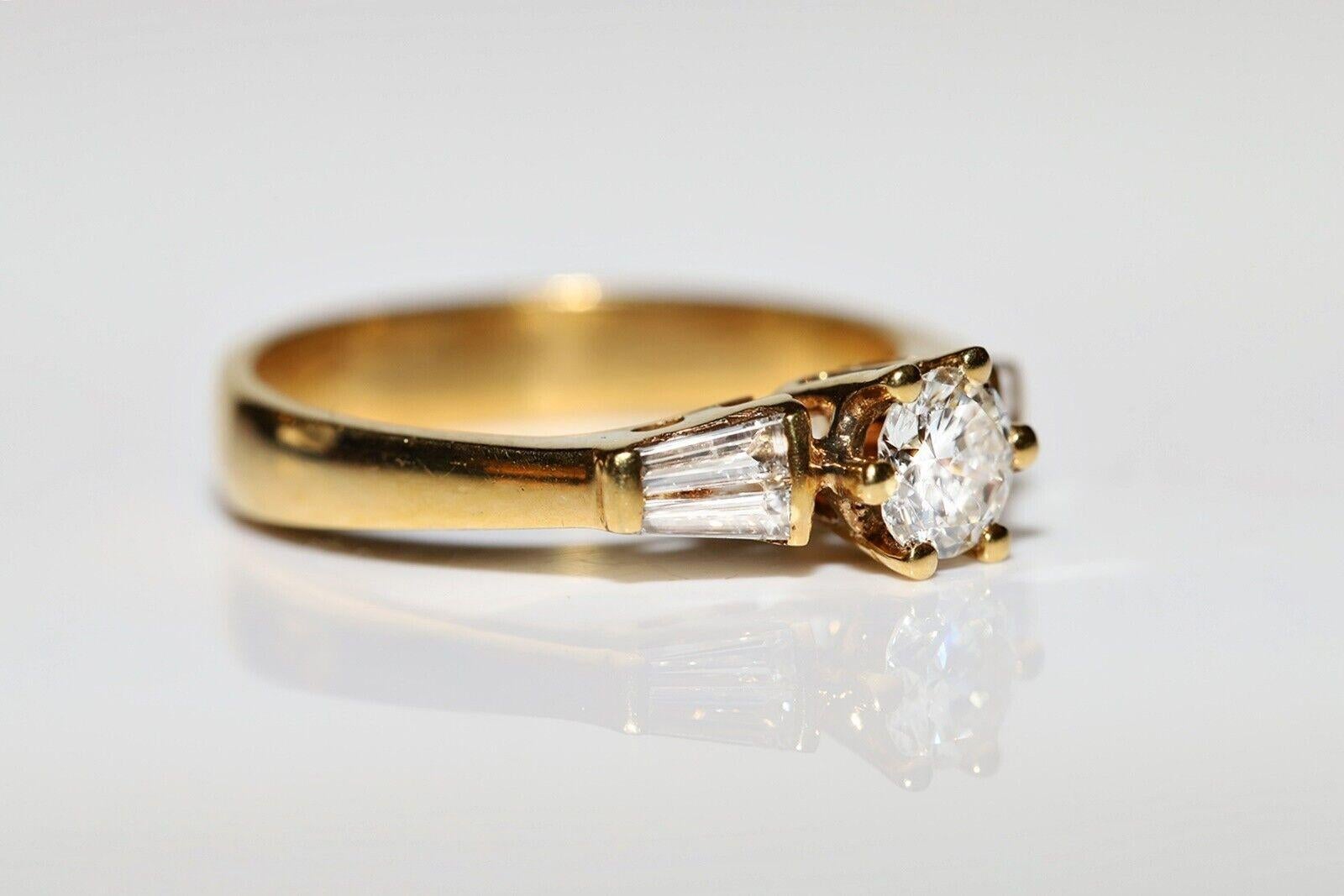 Vintage Circa 1980s 18k Gold Natural Diamond Decorated Engagement Ring For Sale 8