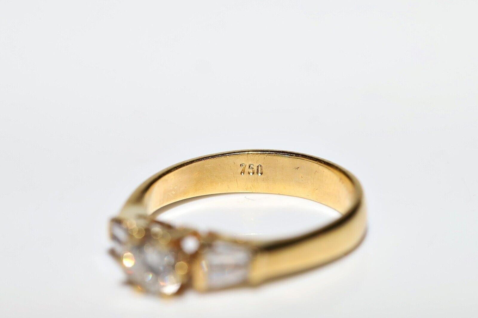 Vintage Circa 1980s 18k Gold Natural Diamond Decorated Engagement Ring In Good Condition For Sale In Fatih/İstanbul, 34