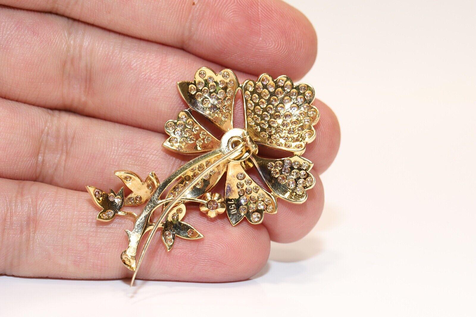Vintage Circa 1980s 18k Gold Natural Diamond Decorated Flowers Brooch For Sale 1