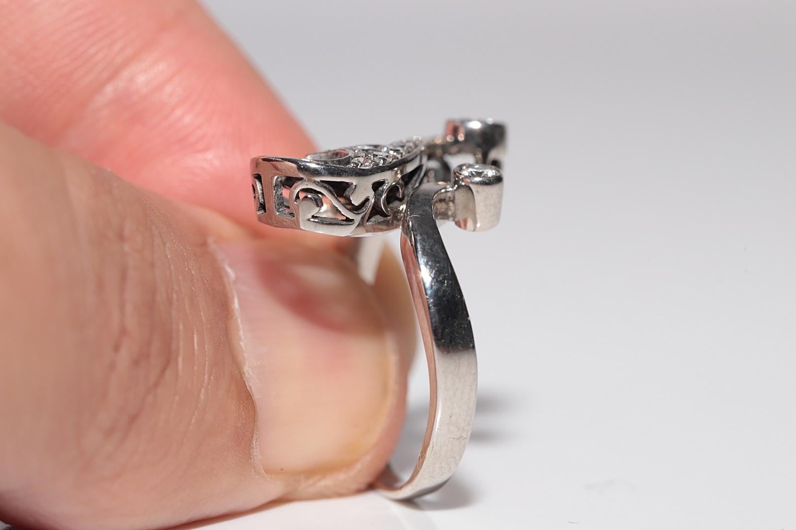 Anello con fiori decorati con diamanti naturali in oro 18k, CIRCA GLI ANNI 80 in vendita 1