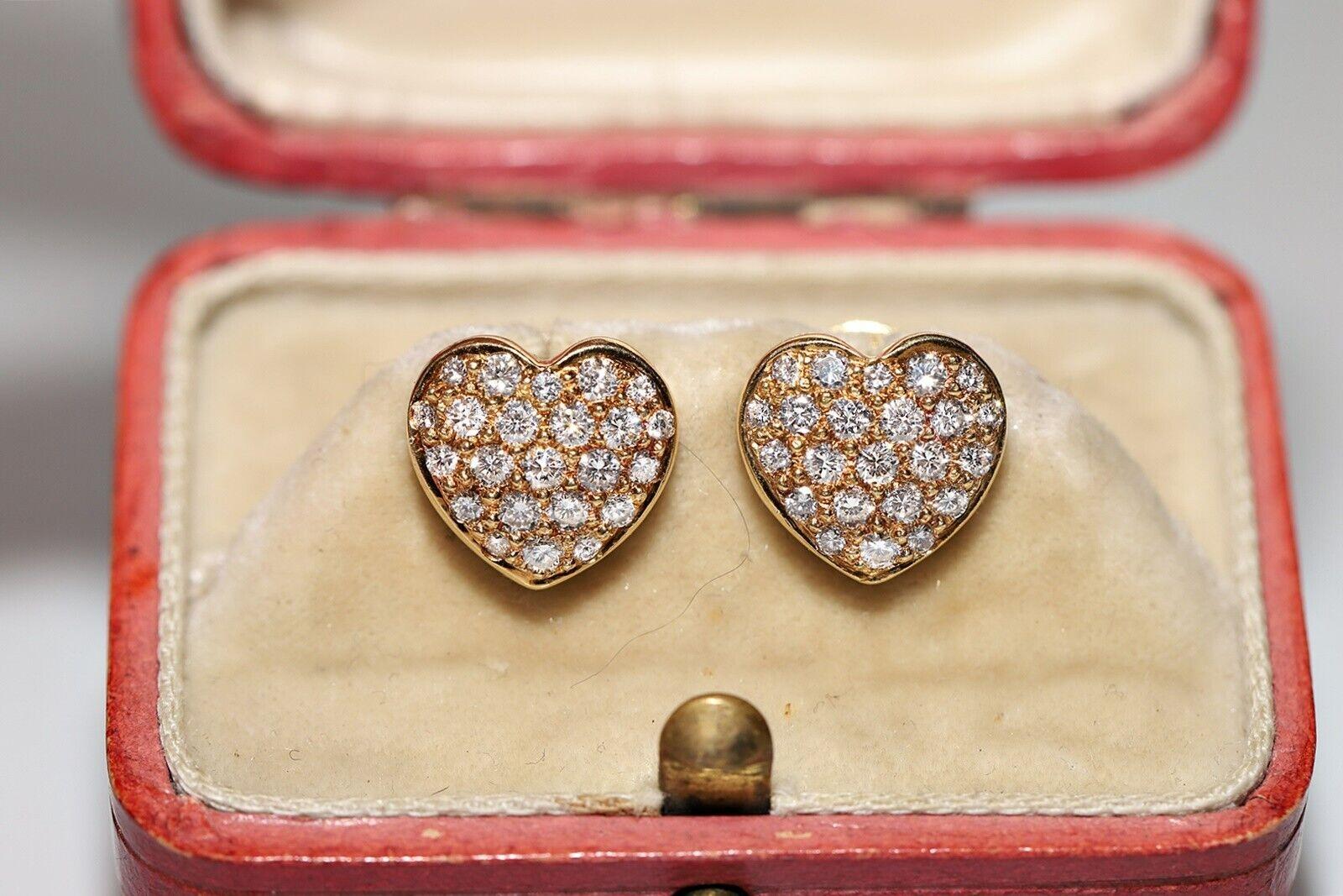 Vintage Circa 1980s 18k Gold Natural Diamond Decorated Heart Earring  For Sale 6