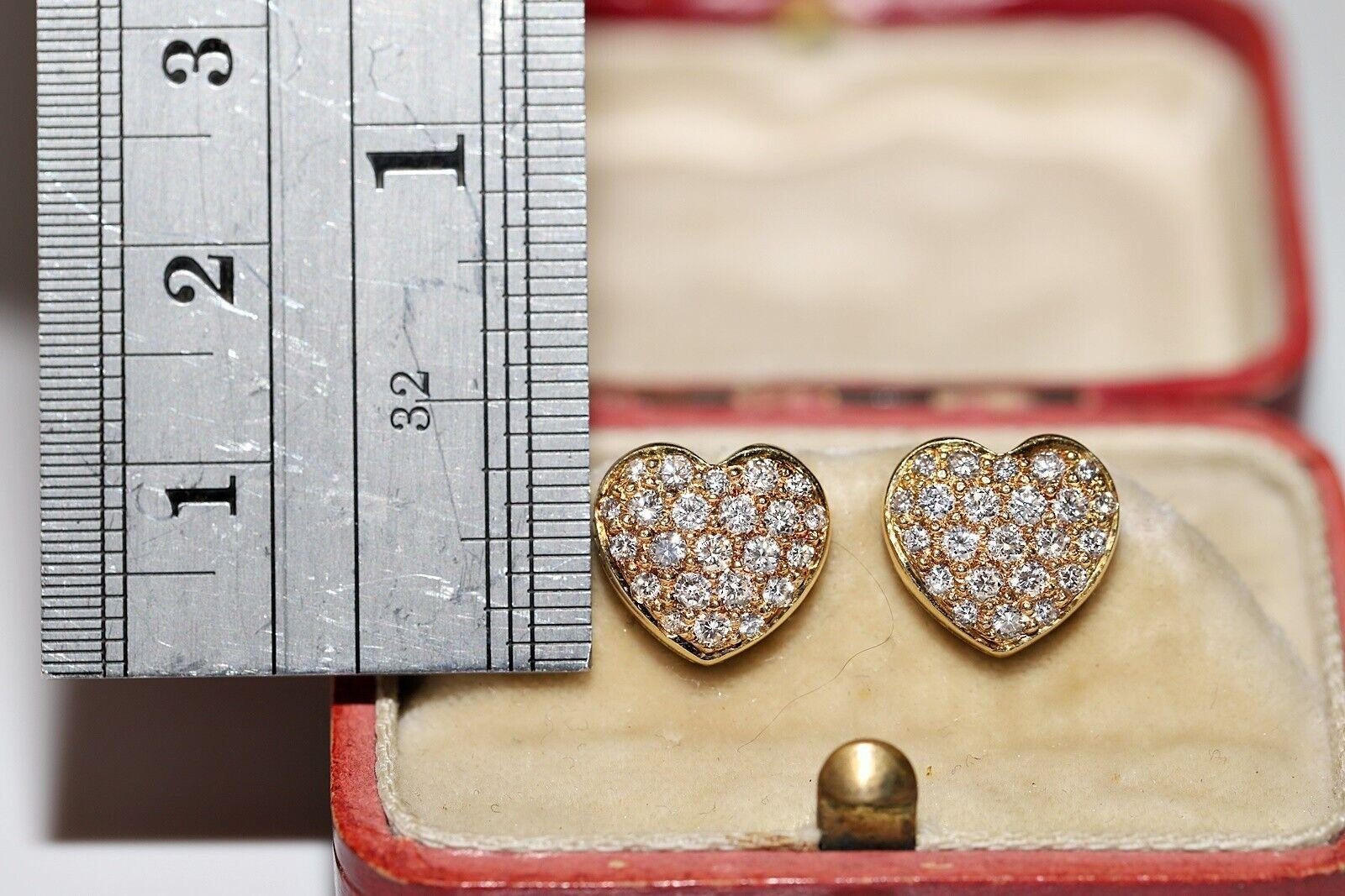Brilliant Cut Vintage Circa 1980s 18k Gold Natural Diamond Decorated Heart Earring  For Sale