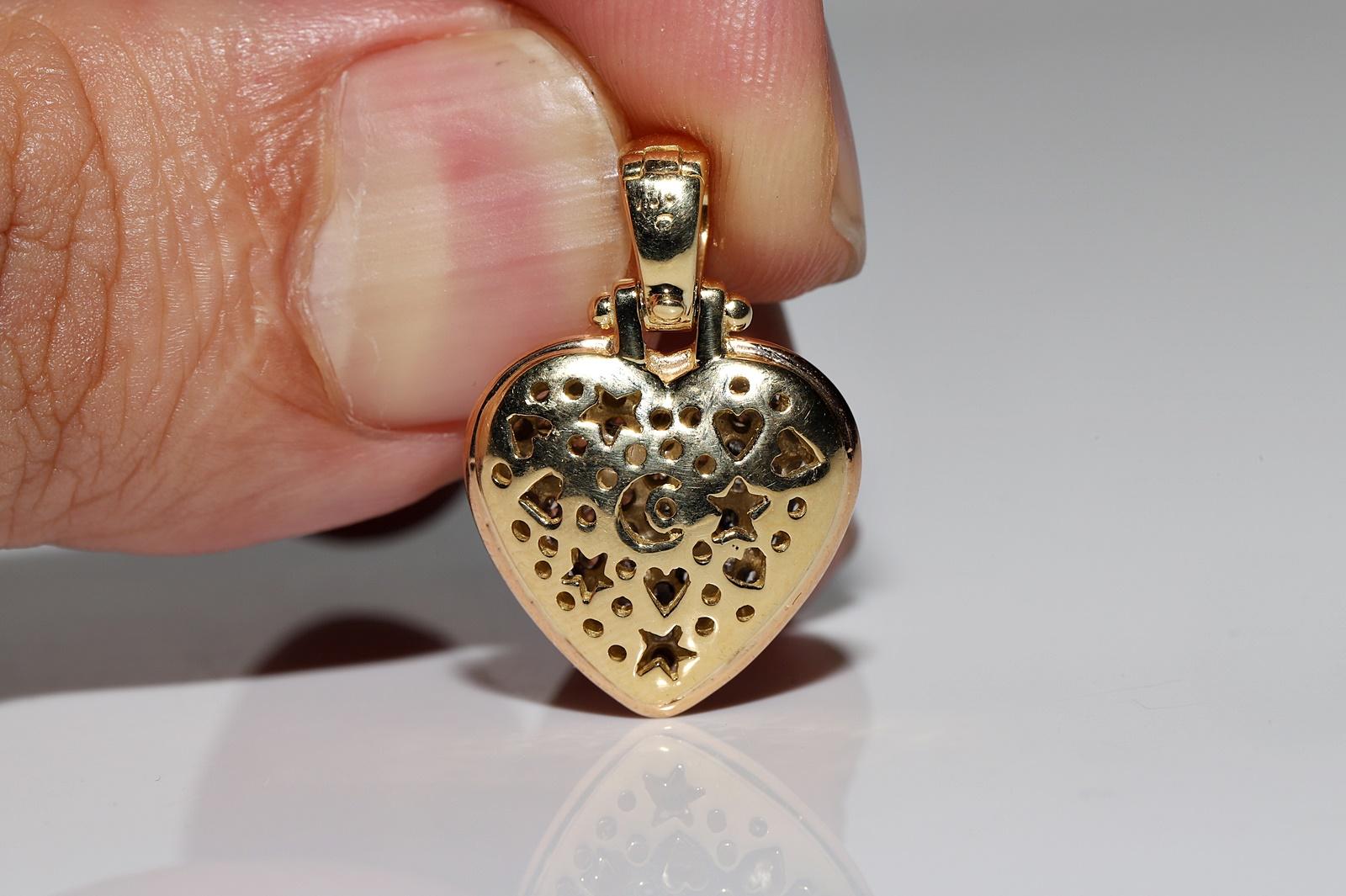 Women's Vintage Circa 1980s 18k Gold Natural Diamond Decorated Heart Pendant For Sale