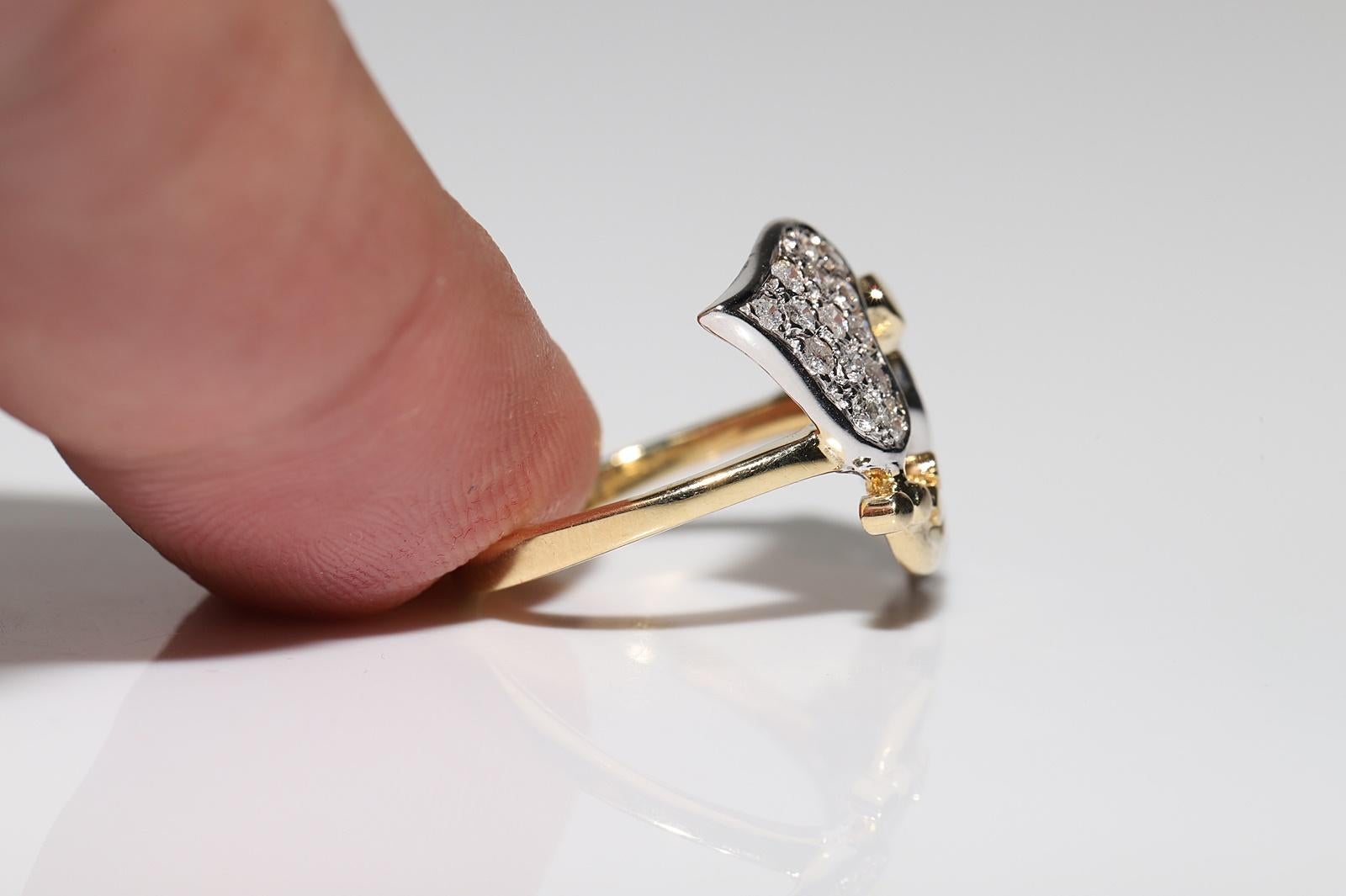 Vintage Circa 1980er Jahre 18k Gold Natürlicher Diamant Dekorierter Herzring im Angebot 4