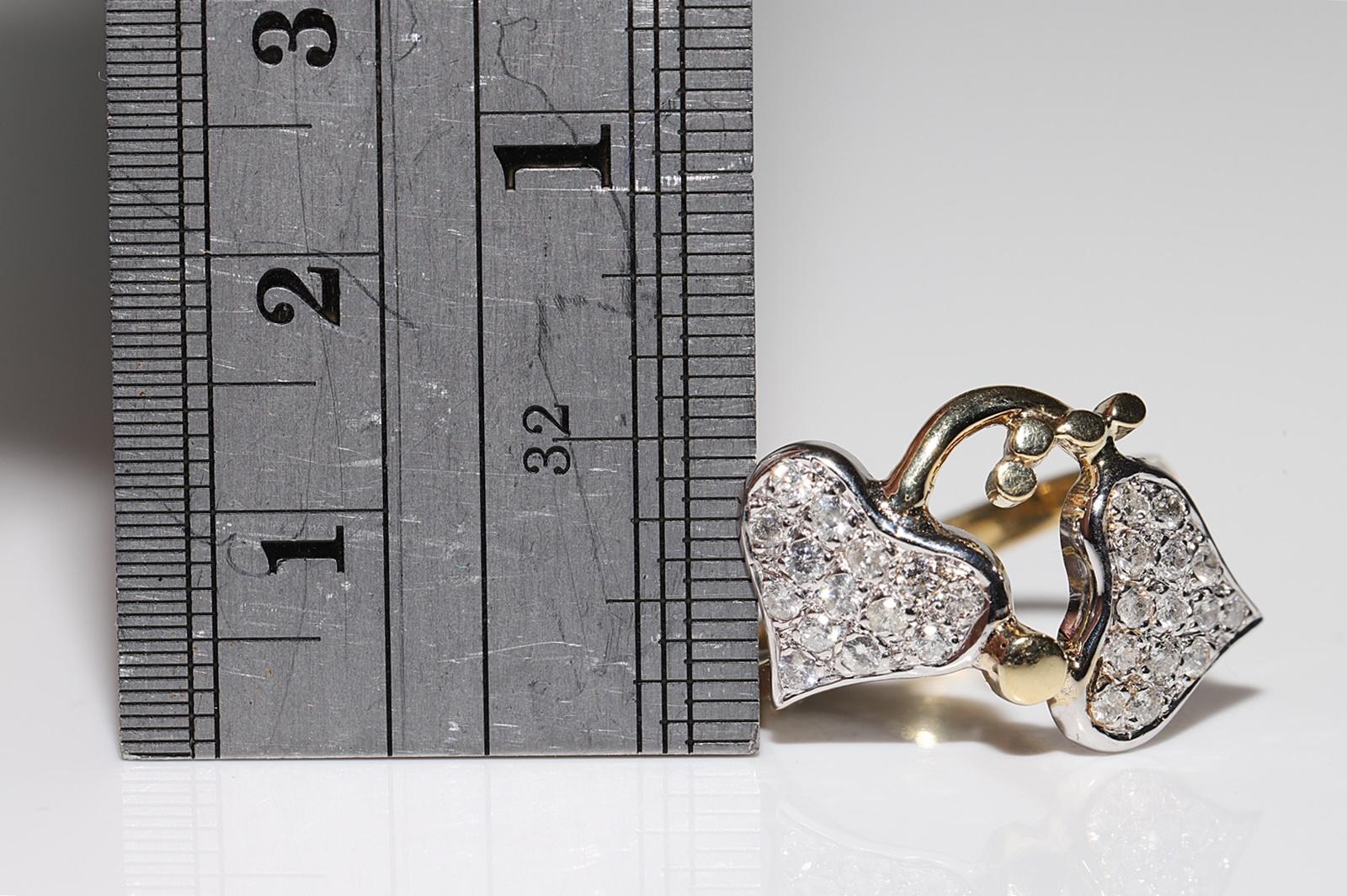 Vintage Circa 1980er Jahre 18k Gold Natürlicher Diamant Dekorierter Herzring im Angebot 9