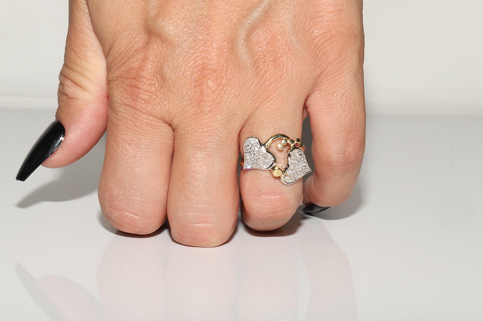 Vintage Circa 1980er Jahre 18k Gold Natürlicher Diamant Dekorierter Herzring (Retro) im Angebot