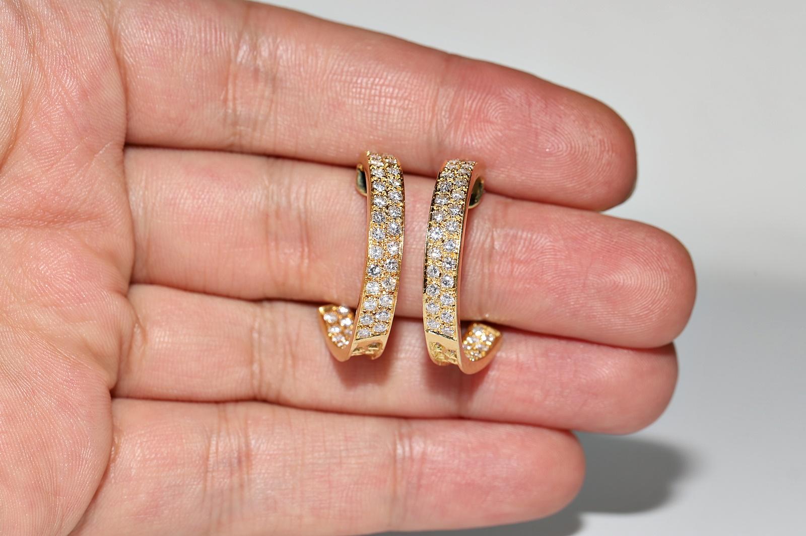Vintage Circa 1980s 18k Gold Natural Diamond Decorated Hoop Earring  For Sale 5