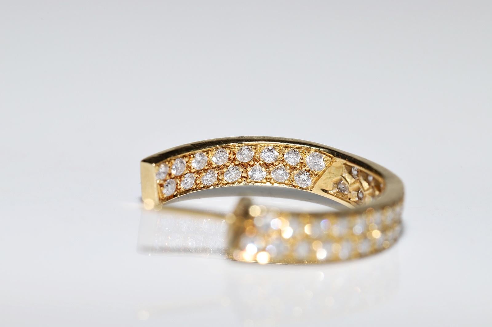 Vintage Circa 1980s 18k Gold Natural Diamond Decorated Hoop Earring  For Sale 7