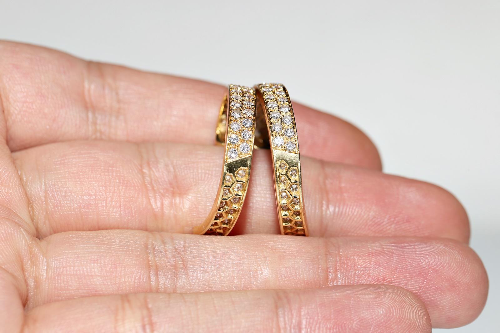 Vintage Circa 1980s 18k Gold Natural Diamond Decorated Hoop Earring  For Sale 9