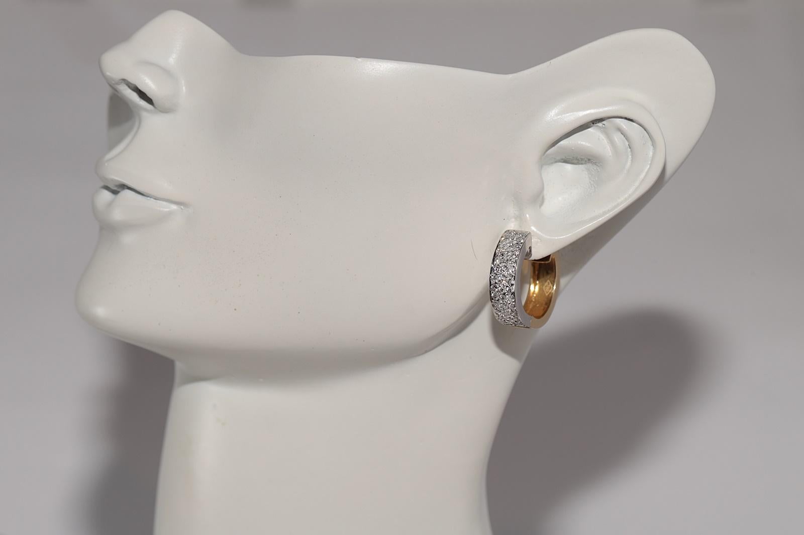 Vintage Circa 1980er Jahre 18k Gold Natürlicher Diamant Dekorierter Creolen-Ohrring im Angebot 10