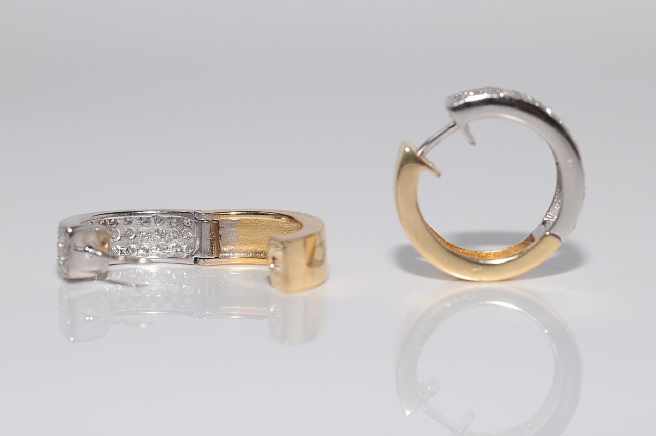 Vintage Circa 1980er Jahre 18k Gold Natürlicher Diamant Dekorierter Creolen-Ohrring im Angebot 1