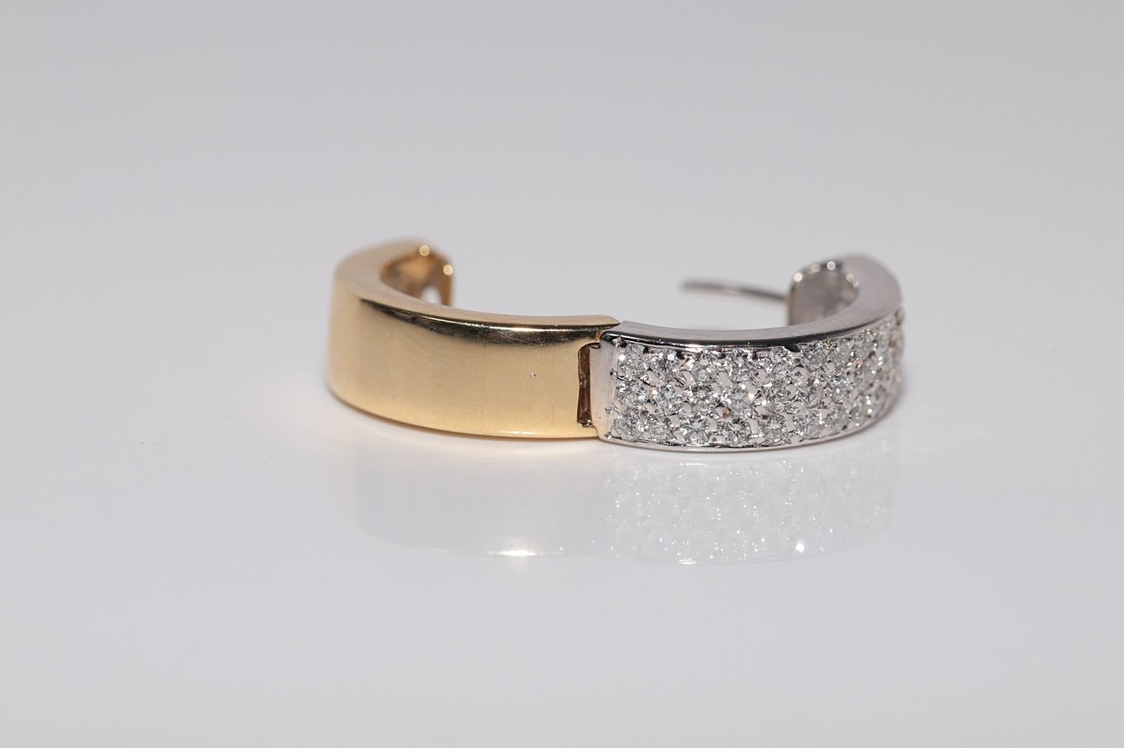 Vintage Circa 1980er Jahre 18k Gold Natürlicher Diamant Dekorierter Creolen-Ohrring im Angebot 3
