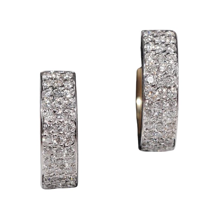 Vintage Circa 1980 Boucles d
oreilles en or 18k ornées de diamants naturels