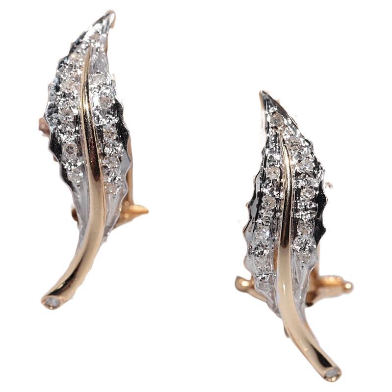 Vintage Circa 1980s 18k Gold Natural Diamond Decorated Leaf Design Earring