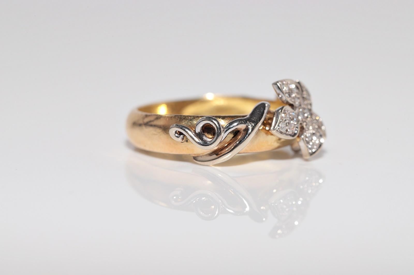 Vintage CIRCA 1980s 18k Gold Natürlicher Diamant Verziertes Blatt Design Ring im Angebot 7