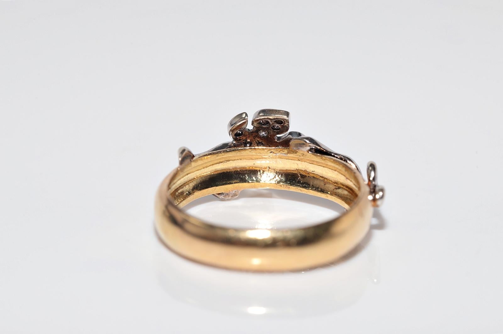 Vintage CIRCA 1980s 18k Gold Natürlicher Diamant Verziertes Blatt Design Ring im Angebot 8