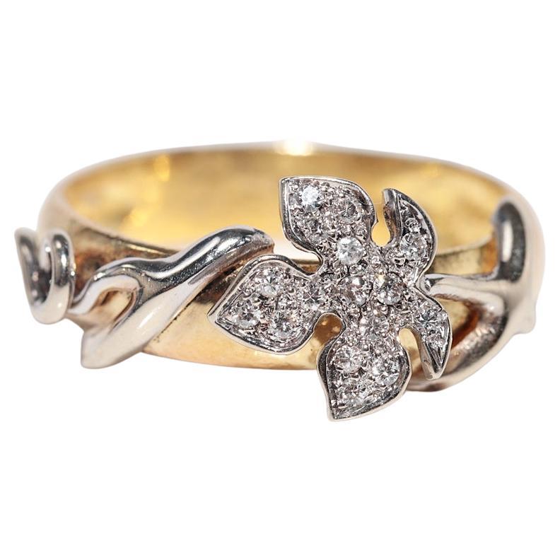 Vintage CIRCA 1980s 18k Gold Natürlicher Diamant Verziertes Blatt Design Ring im Angebot