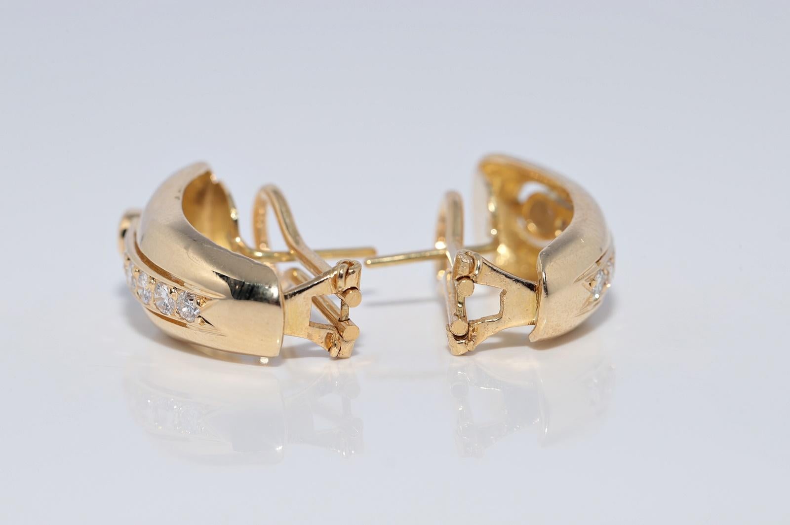 Vintage CIRCA 1980er Jahre 18k Gold natürlichen Diamanten verziert Omega zurück Ohrring im Angebot 9