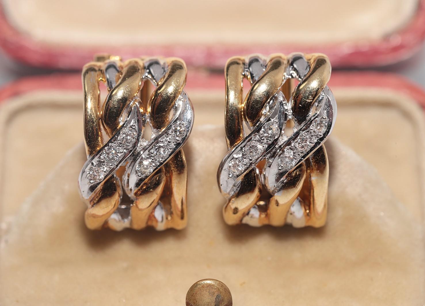 In sehr gutem Zustand.
Das Gesamtgewicht beträgt 9.1 Gramm.
Insgesamt ist Diamant 0,35 ct.
Der Diamant ist G Farbe und vs1-s1 Klarheit.
Die Schachtel ist nicht enthalten.
Bitte kontaktieren Sie uns bei Fragen.