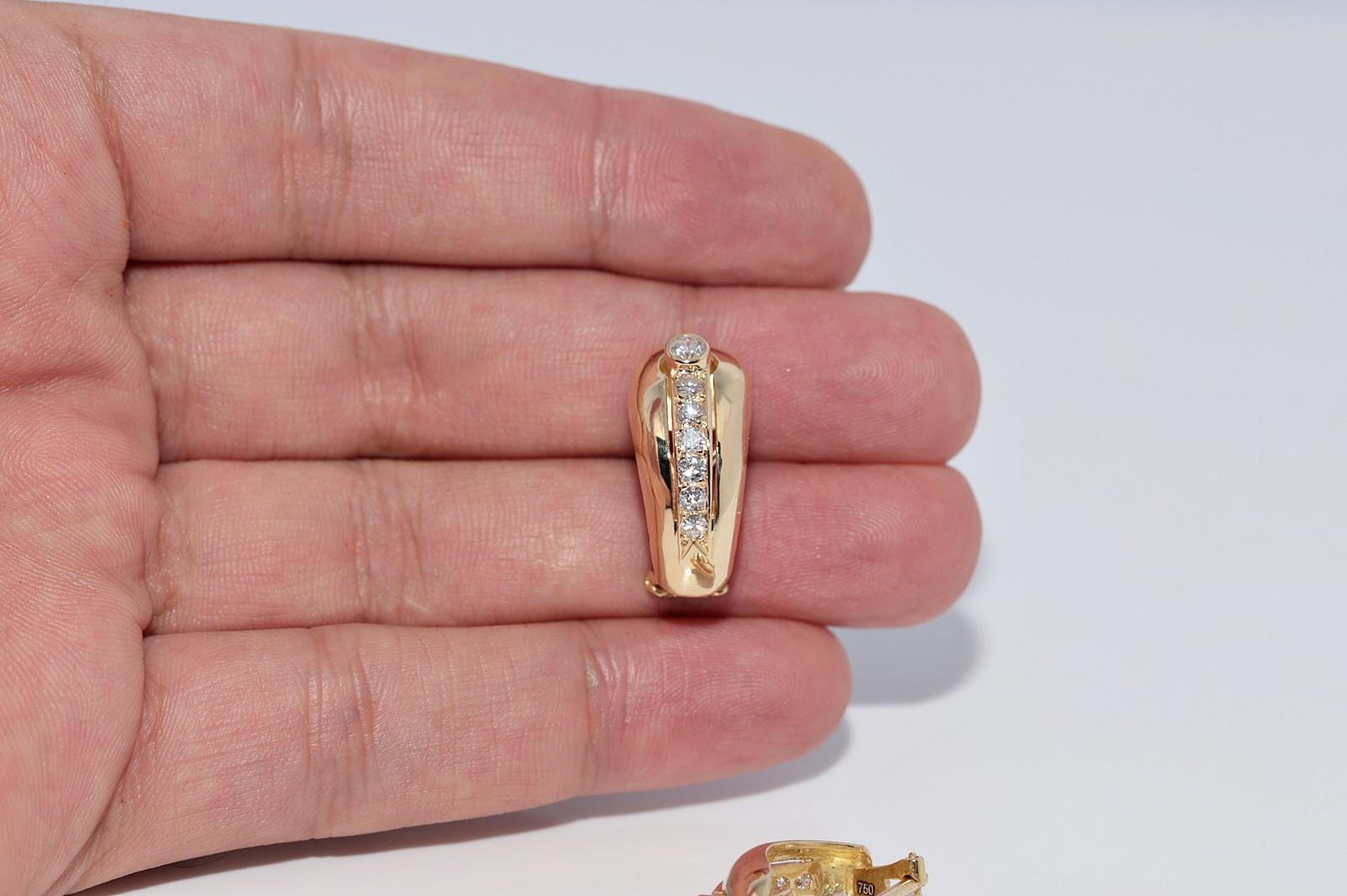 Vintage CIRCA 1980er Jahre 18k Gold natürlichen Diamanten verziert Omega zurück Ohrring Damen im Angebot