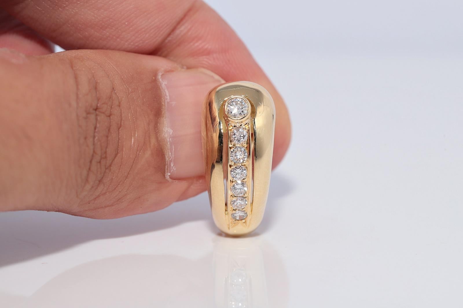 Vintage CIRCA 1980er Jahre 18k Gold natürlichen Diamanten verziert Omega zurück Ohrring im Angebot 2