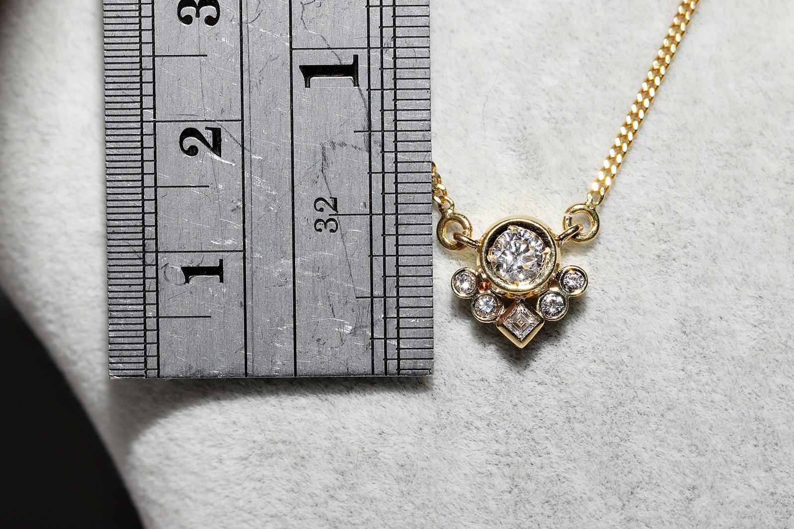 Taille brillant Vintage Circa 1980 Collier pendentif en or 18k orné de diamants naturels en vente